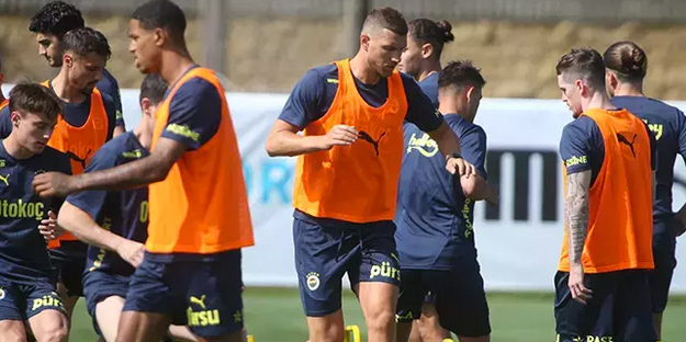 Herkes En-Nesyri'yi beklerken ters köşe transfer! Tadic’ten herkesi şaşırtan golcü kararı! Sürpriz açıklama…