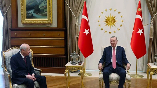 Herkes ne konuşulduğunu merak ediyordu Bahçeli Erdoğan buluşması