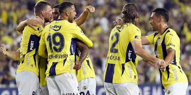 Herkes orta saha beklerken bir kanat transferi daha! Fenerbahçe 17'lik yıldızla anlaştı