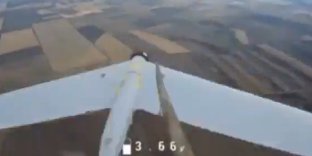 Herkes şaka sandı ama değil! Sopayla insansız hava aracı düşürüldü