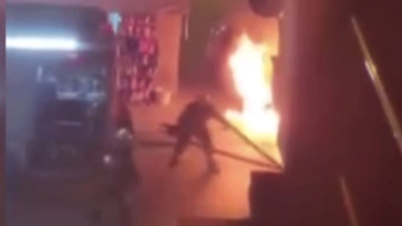 Herkes seferber oldu: Seyir halindeyken alev alev yandı!