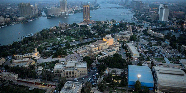 Herkes Yunanistan diyor ama Türkler o Arap ülkesine kaçmaya başladı! 250 bin kişi...