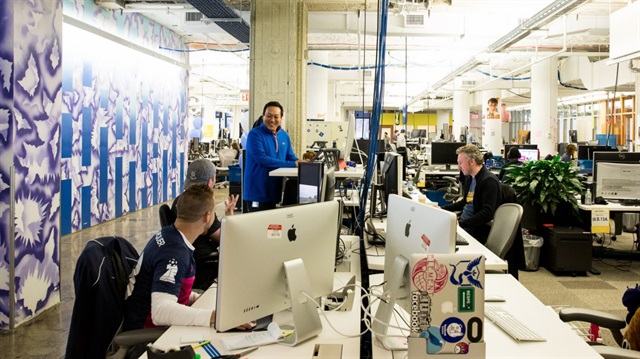 Herkese Facebook'ta iş var