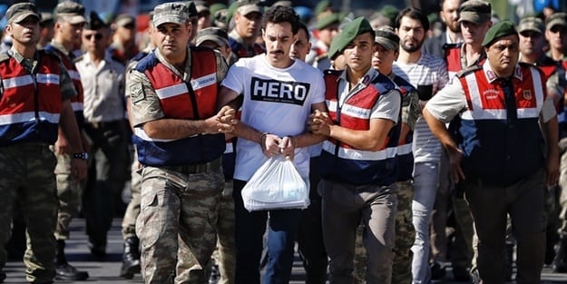 'HERO'cü astsubay kendi haberine gülmüş!