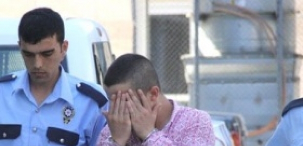 Hesaba kızdı, dükkanı yaktı!