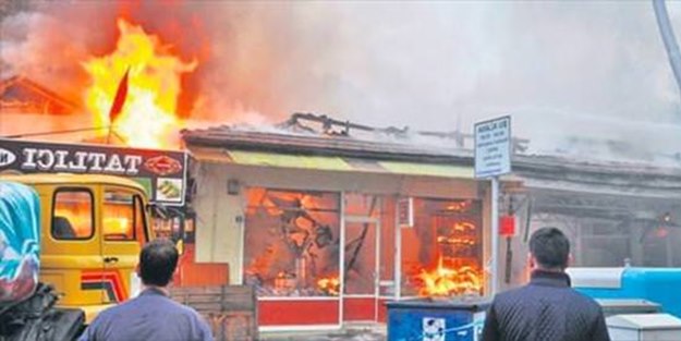 Hesabı görünce lokantayı yaktı!