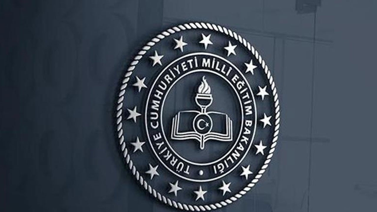 Heyecanla bekleniyordu! 1381 engelli öğretmenin ataması gerçekleştirildi