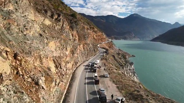 Heyelan havadan böyle görüntülendi