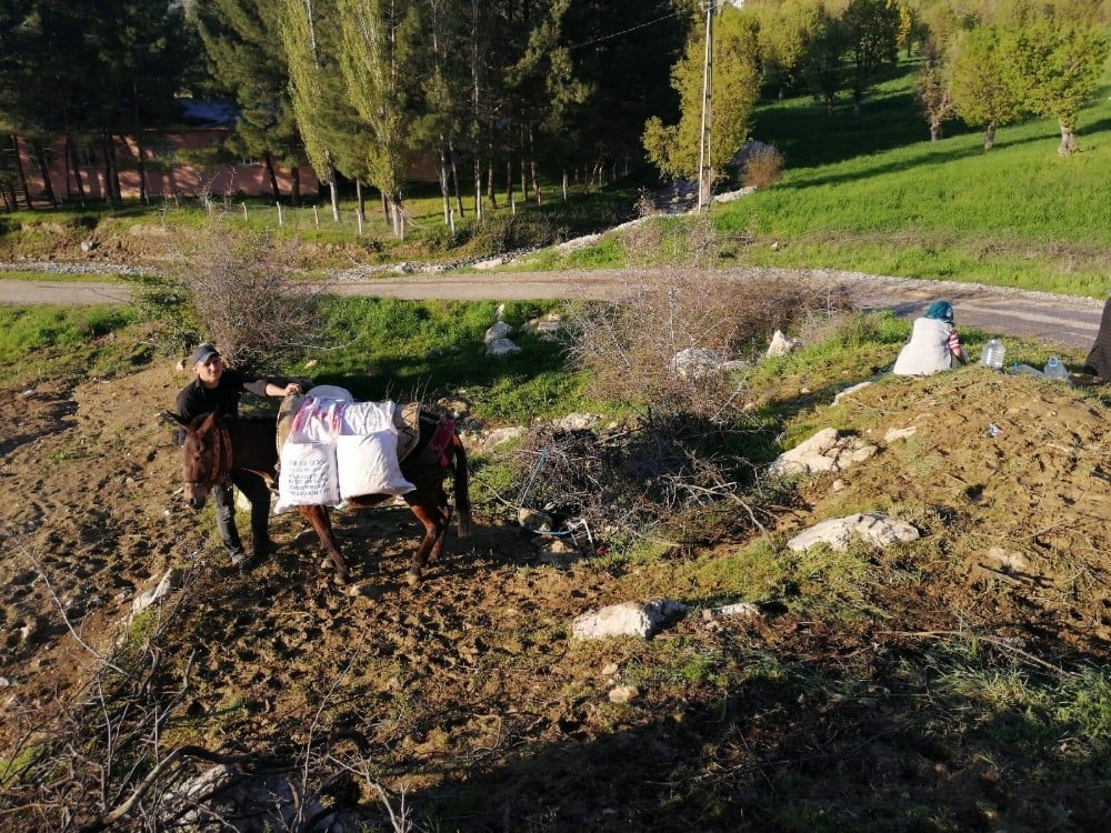 Heyelan köylülerin susuz kalmasına neden oldu 
