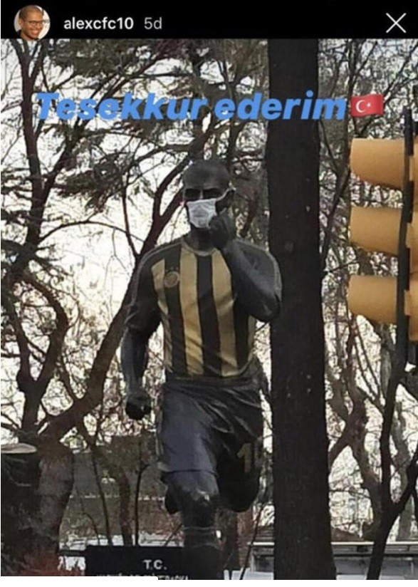 Heykeline maske takılan Alex’ten teşekkür 