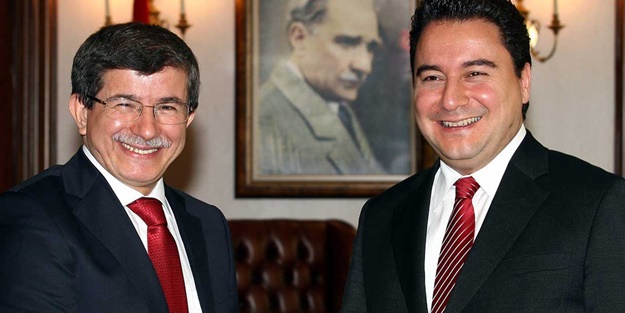 Akşener'e yakın Halk TV yazarı Davutoğlu ve Babacan'ı yerden yere vurdu!