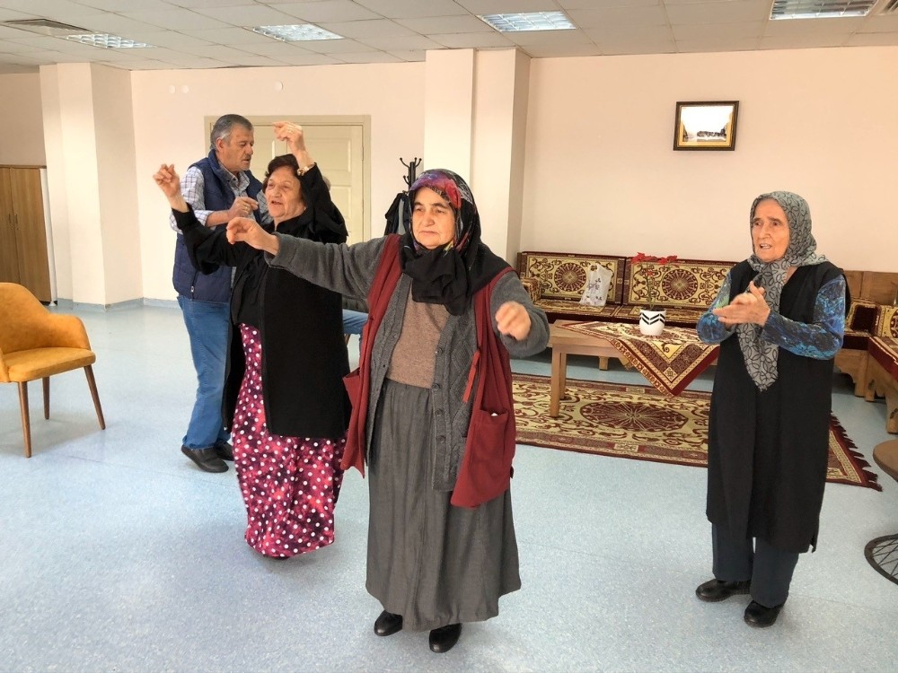 Hiç tiyatro izlemeden oyuncu oldular 