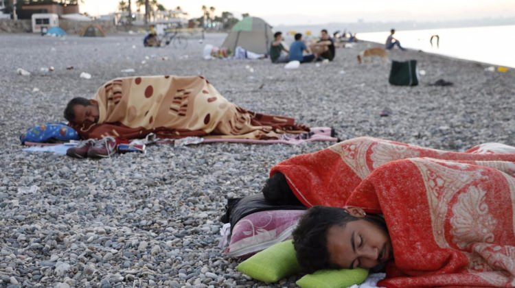 Hiç yapmak aklınıza gelirmiydi, sahilde...