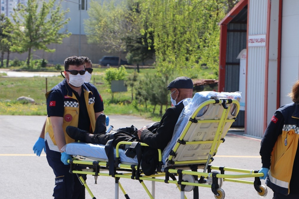 ’Hidronefroz’ hastasının imdadına hava ambulansı yetişti 