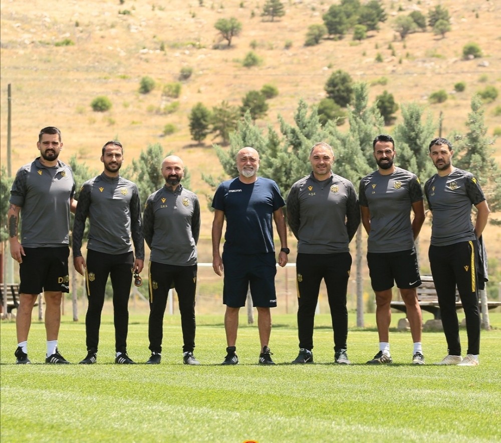 Hikmet Karaman ile 5 maçta 4 puan 