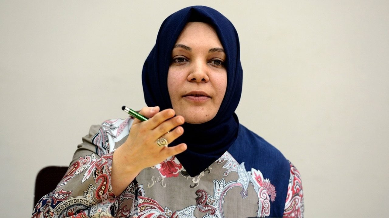 Hilal Kaplan’dan Azerbaycan’daki yasağa tepki: Kardeşlerin arasının açılması İsrail ve İran’ı sevindirir!