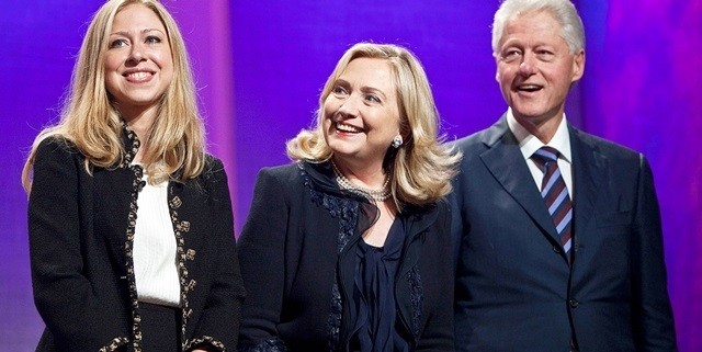 'Hillary Clinton, Bill Clinton'un gözünü morarttı'