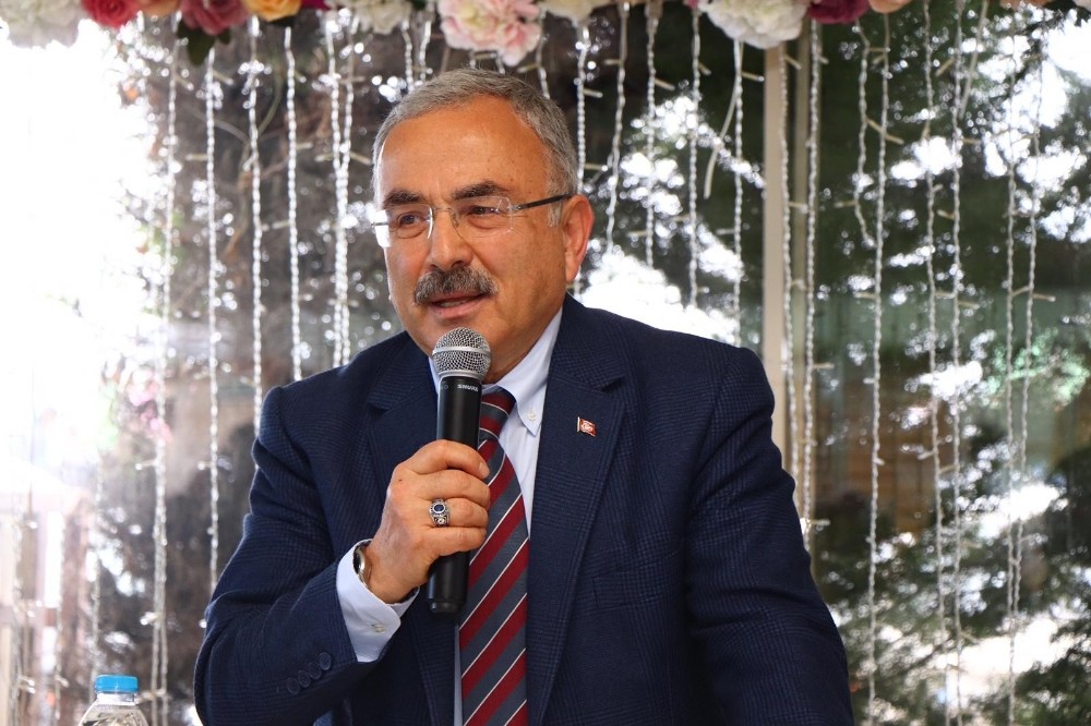 Hilmi Güler VIP araçları geri gönderdi 