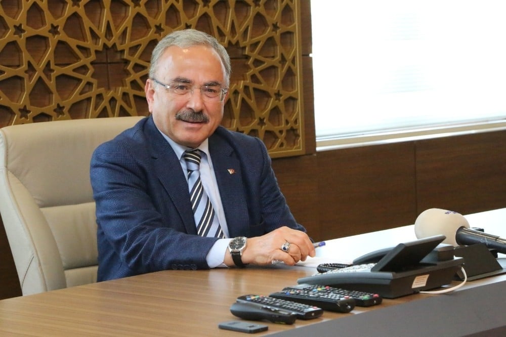 Hilmi Güler: “Yeni fındık sezonu hayırlı ve bereketli olsun” 