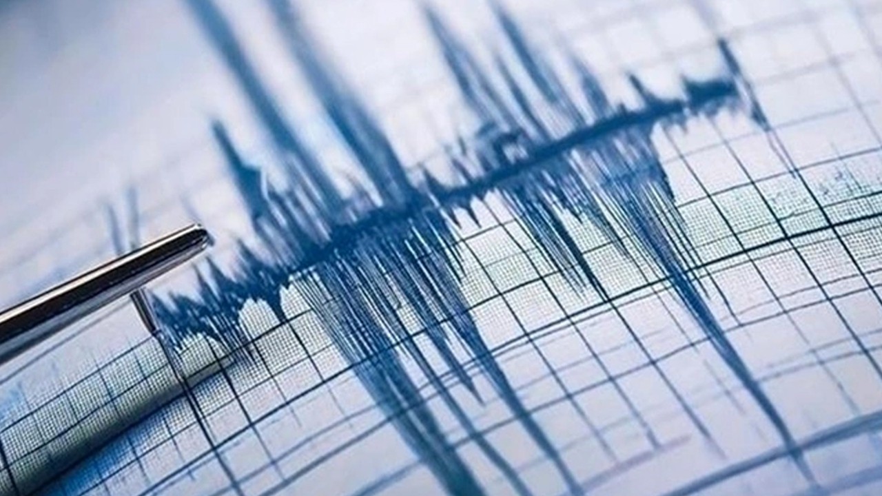 Hindistan depremle sallandı: 5,8 büyüklüğünde deprem oldu! O ülkelerde de hissedildi!