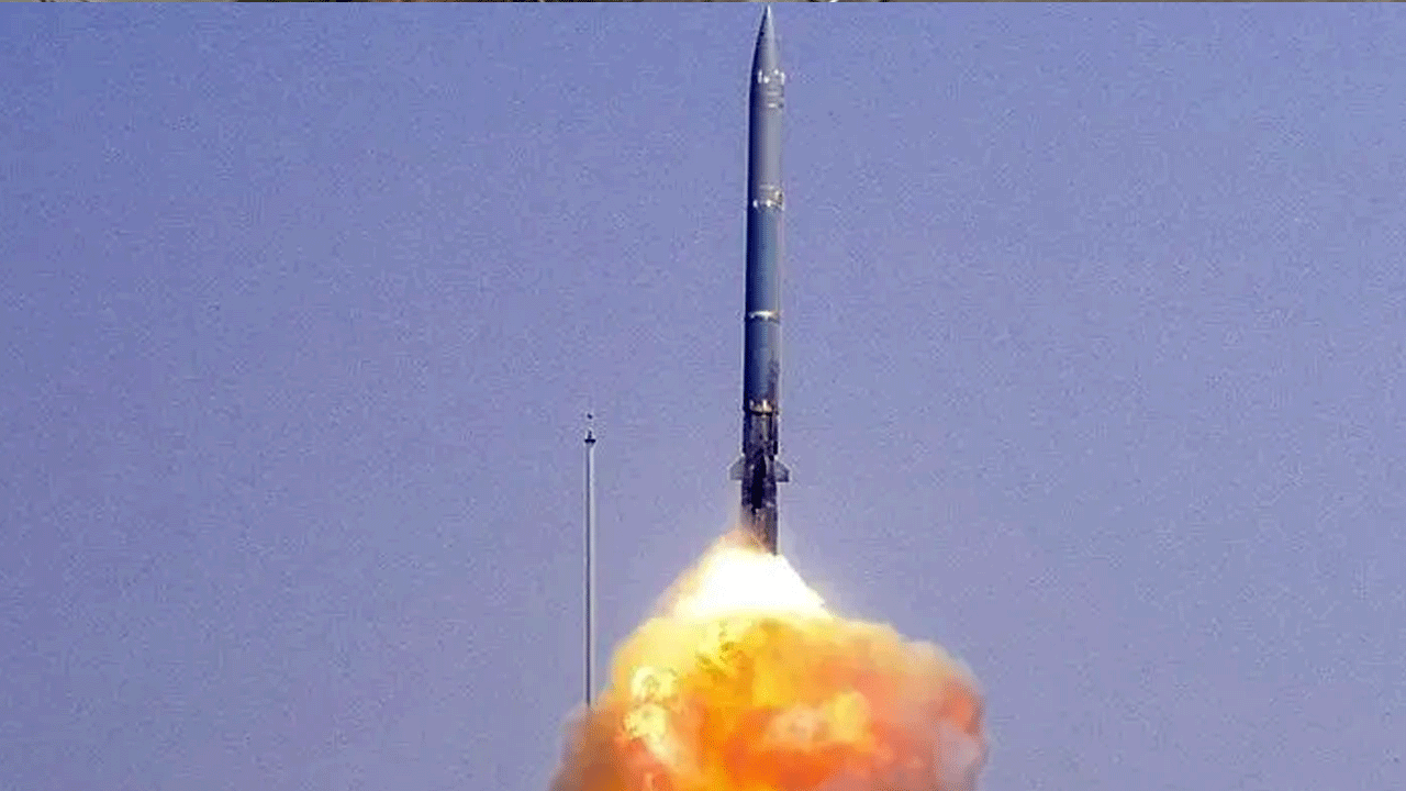 Hindistan füzesiyle tarihe geçti!