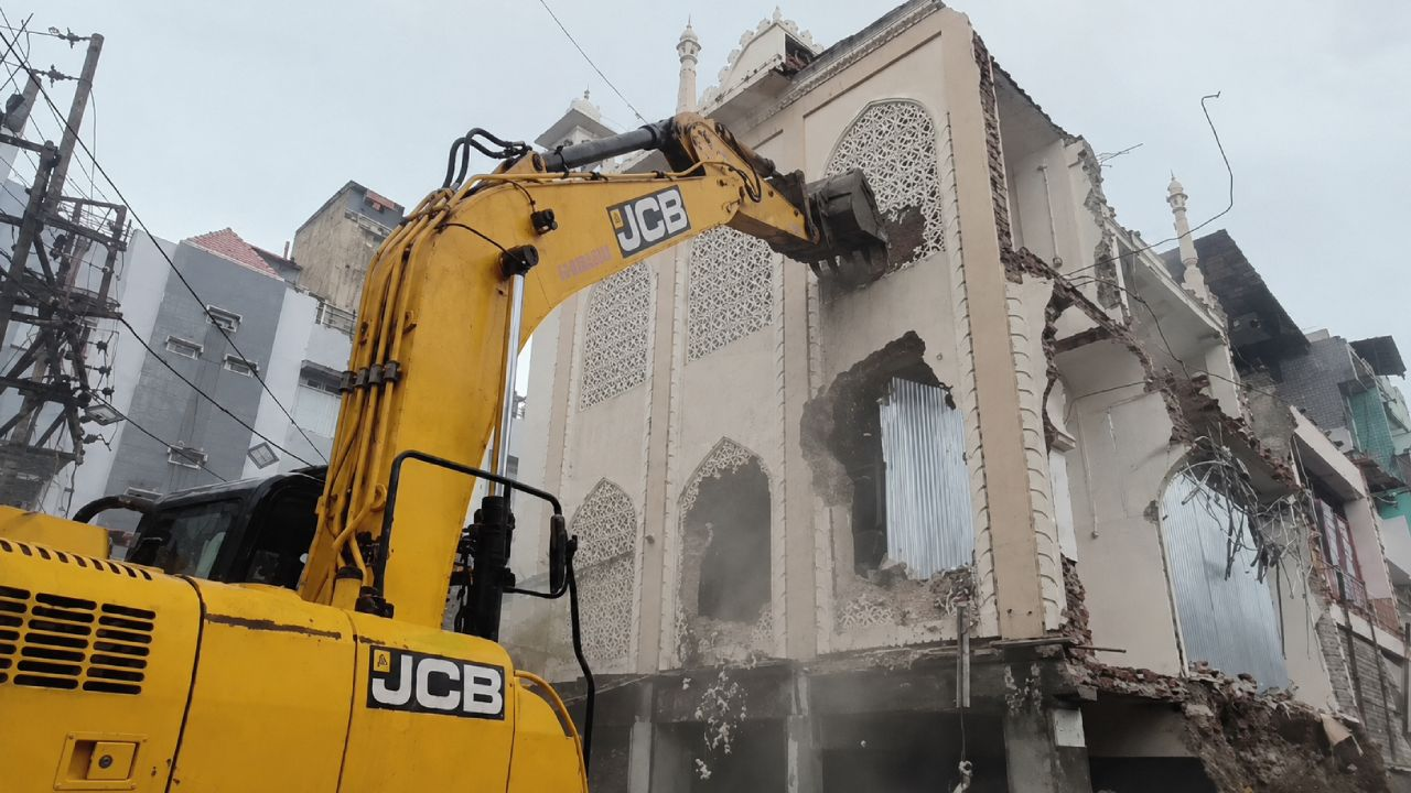 Hindistan İslam'a direkt savaş açtı! Cami yıkımları başladı!