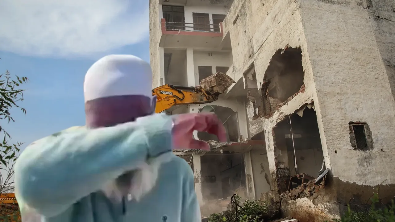 Hindistan İslam'a savaş açtı! Müslümanların evlerini ve camilerini yıkıyor!