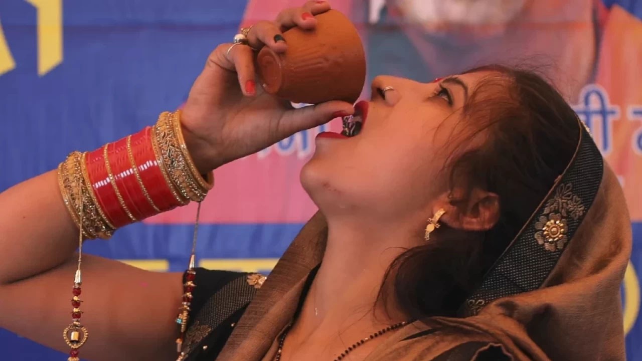 Hindistan ülkesinde 'İnek İdrarı' iddiası tartışmalara neden oldu