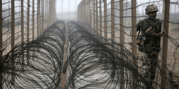 Hindistan ve Pakistan askerleri arasında çatışma!