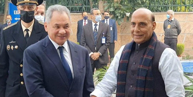 Hindistan ve Rusya arasında askeri anlaşma imzalandı