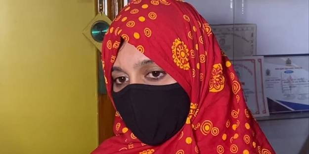 Hindistan'da başörtüsü taktığı için sözlü tacize uğrayan kadın: Korkmuyorum