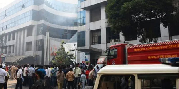 Hindistan'da hastanede felaket