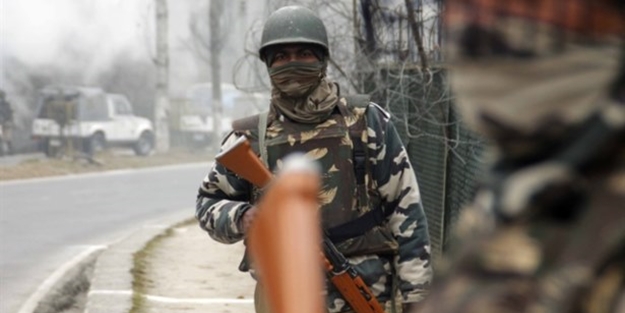 Mahkemeye bombalı saldırı