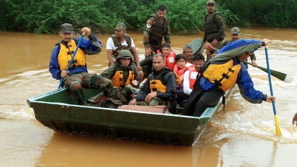 Hindistan’da sağanak muson yağmurları: 22 bin kişi tahliye edildi 