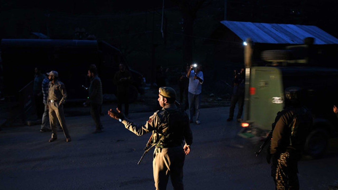 Hindistan'da en büyük terör saldırısı: 26 ölü, 34 yaralı var