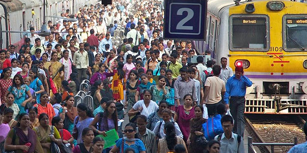 Hindistan'da yangın: Çok sayıda ölü var