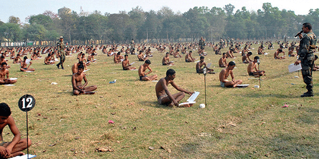 Hindistan'da kopyaya skandal çözüm!