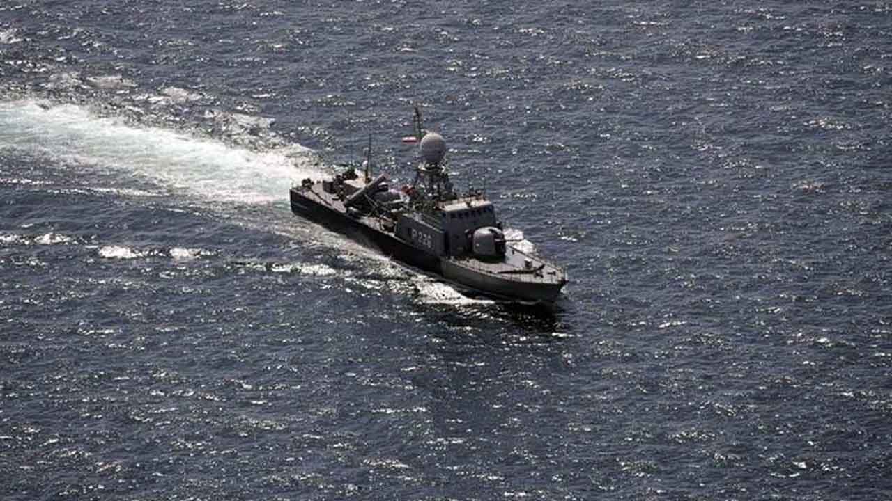 Hint Okyanusu'nda kötü son! İran'ın en değerli gemisi batırıldı