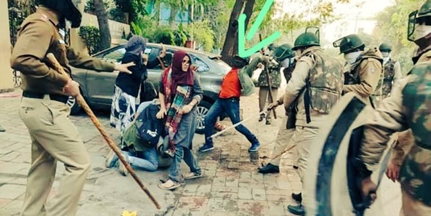 Hint polisi İslami üniversiteyi bastı! Acımasızca Müslüman öğrencilere gerçek mermi ve sopalarla saldırdı