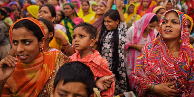 Hintliler çıldırdı! Türkiye'ye bakın ne için geliyorlar