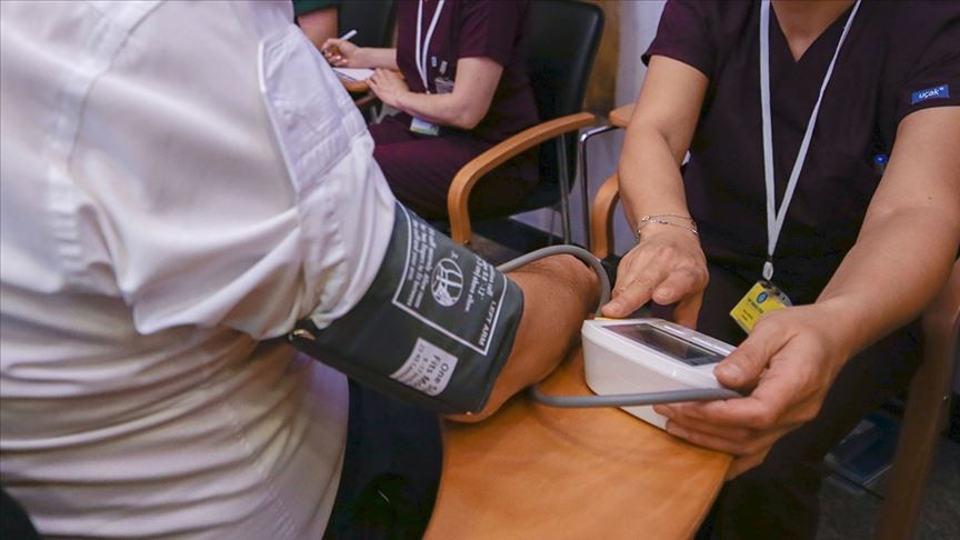 'Hipertansiyonluların yarısı hastalıklarından habersiz'