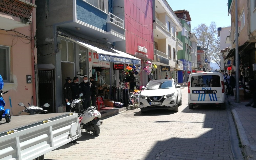 Hırsızı ayakkabısı ele verdi 
