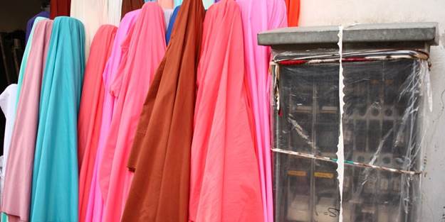 Hırsızlar elektrik panolarına dadandı