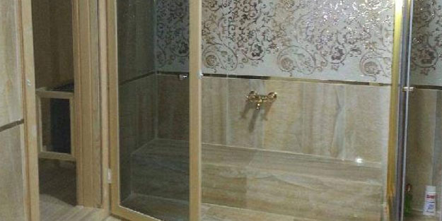 Hırsızlar evdeki altın kaplama muslukları çaldı