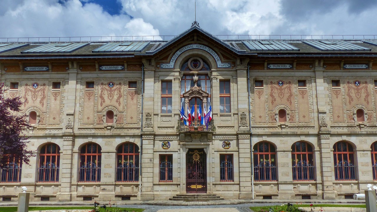 Hırsızlar müzeyi hedef aldı! 9,5 milyon avroluk eser çalındı