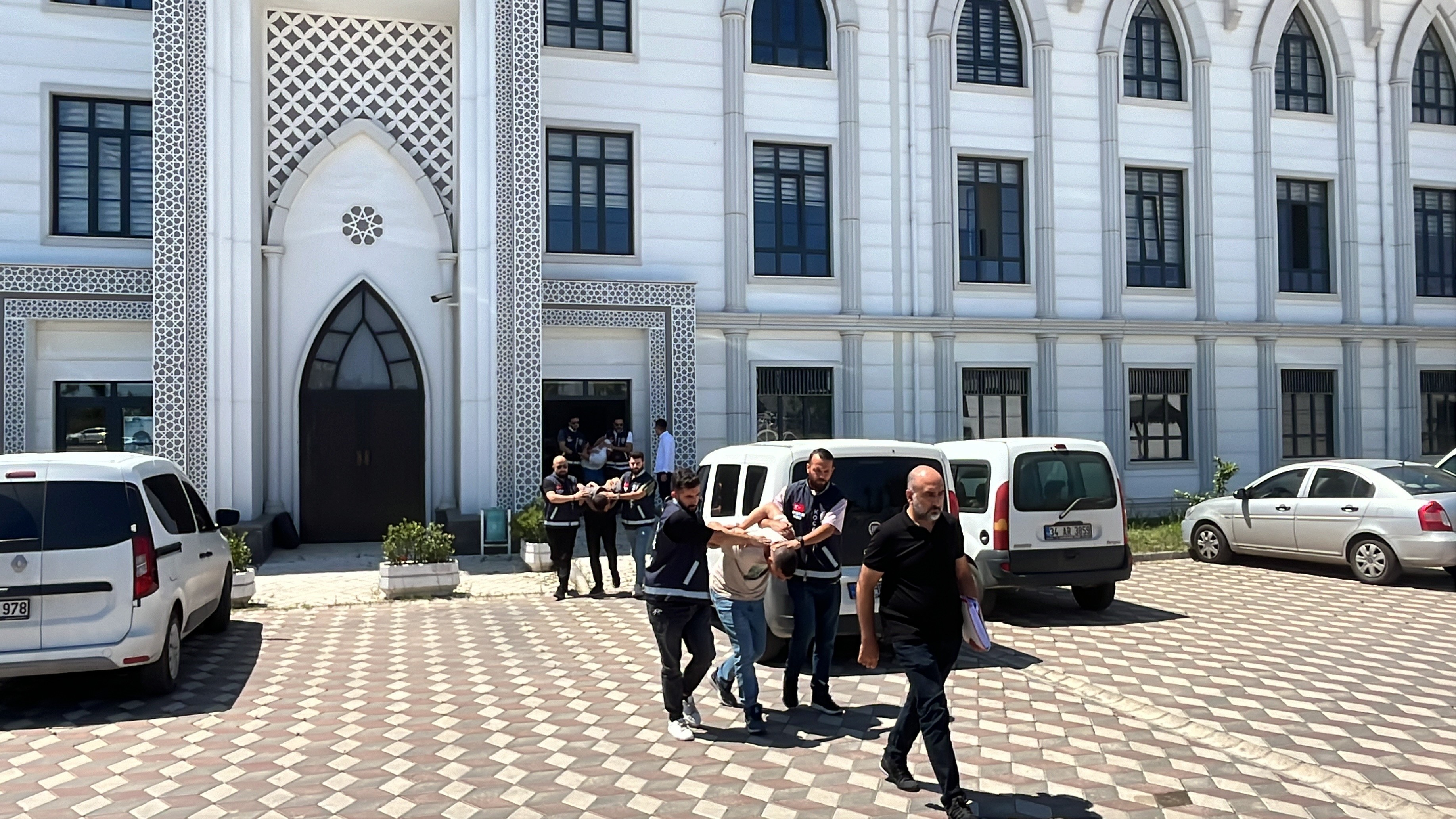 Hırsızlık çetesi çökertildi