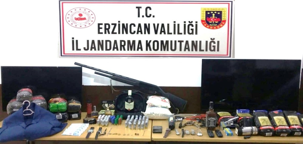 Hırsızlık olaylarına karışan 3 şüpheli yakalandı 