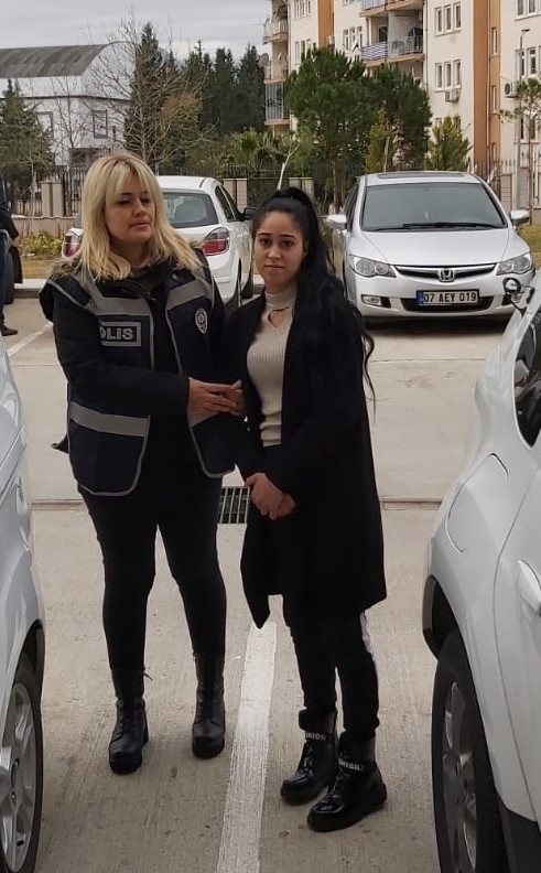 Hırsızlık şüphelisi kadın yakalandı 