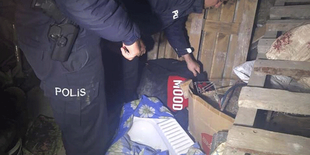 Hırsızlık şüphelisi uyuyor numarası yaptı! Polisi görünce verdiği cevap olay oldu