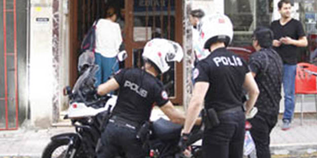 Hırsızlık tarihine geçecek yöntem! Doktordan randevu alan çift...